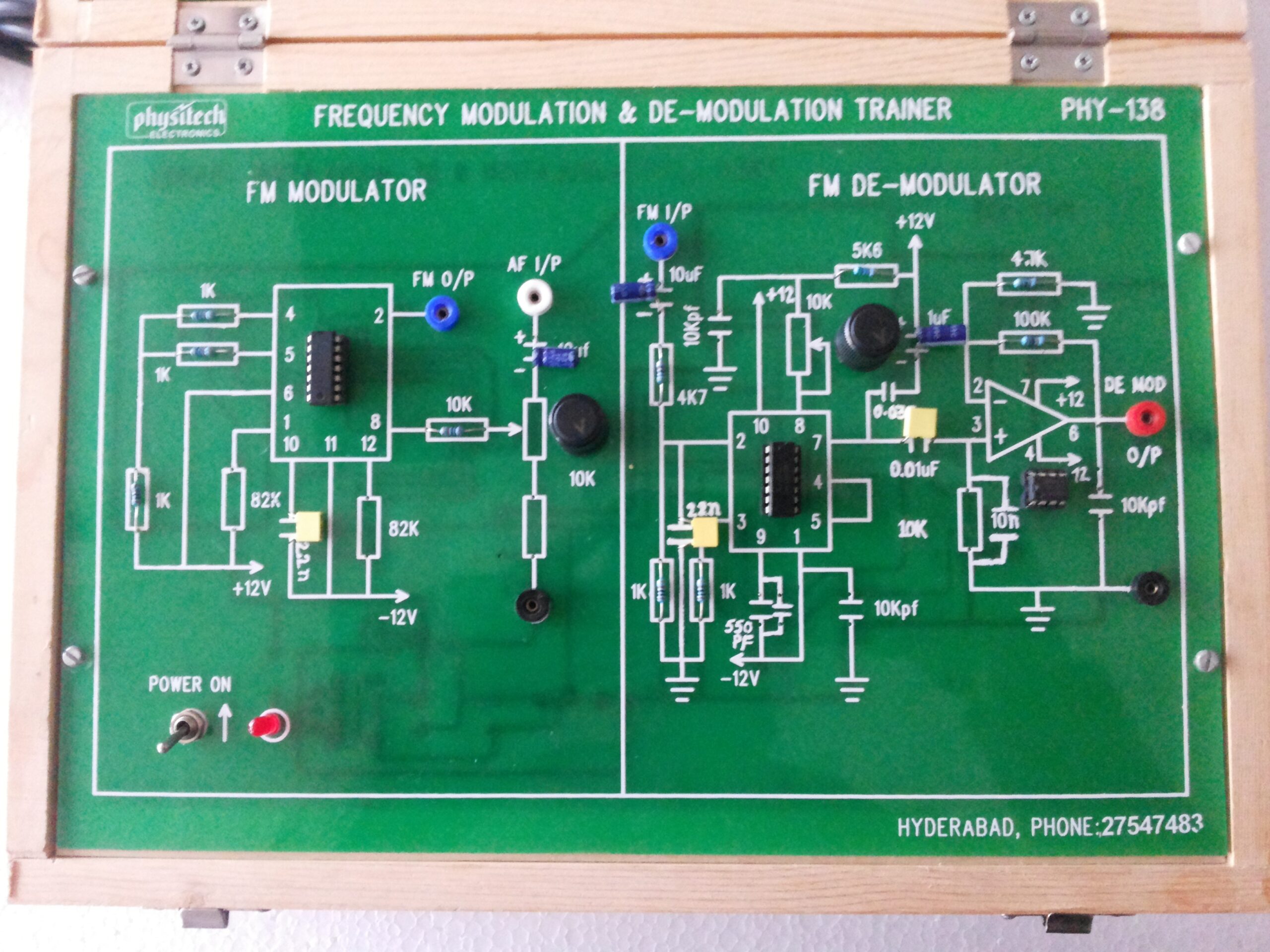 Frequency modulator and Demodulator trainer kit
